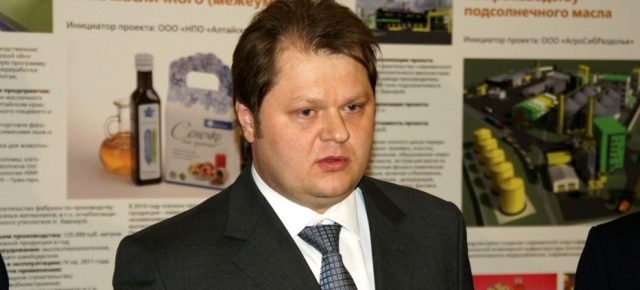 Мошенник Токарев Владимир Александрович позаботился об имидже, заместитель Министра транспорта РФ чистит интернет