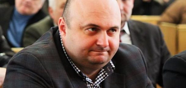 Председатель Хмельницкой ОГА Александр Корнийчук собрал миллионы мзды вместе с пособием по безработице